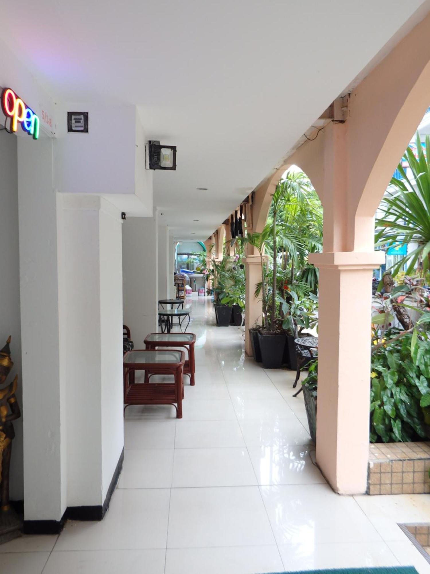 Boomerang Inn Phuket Exterior foto