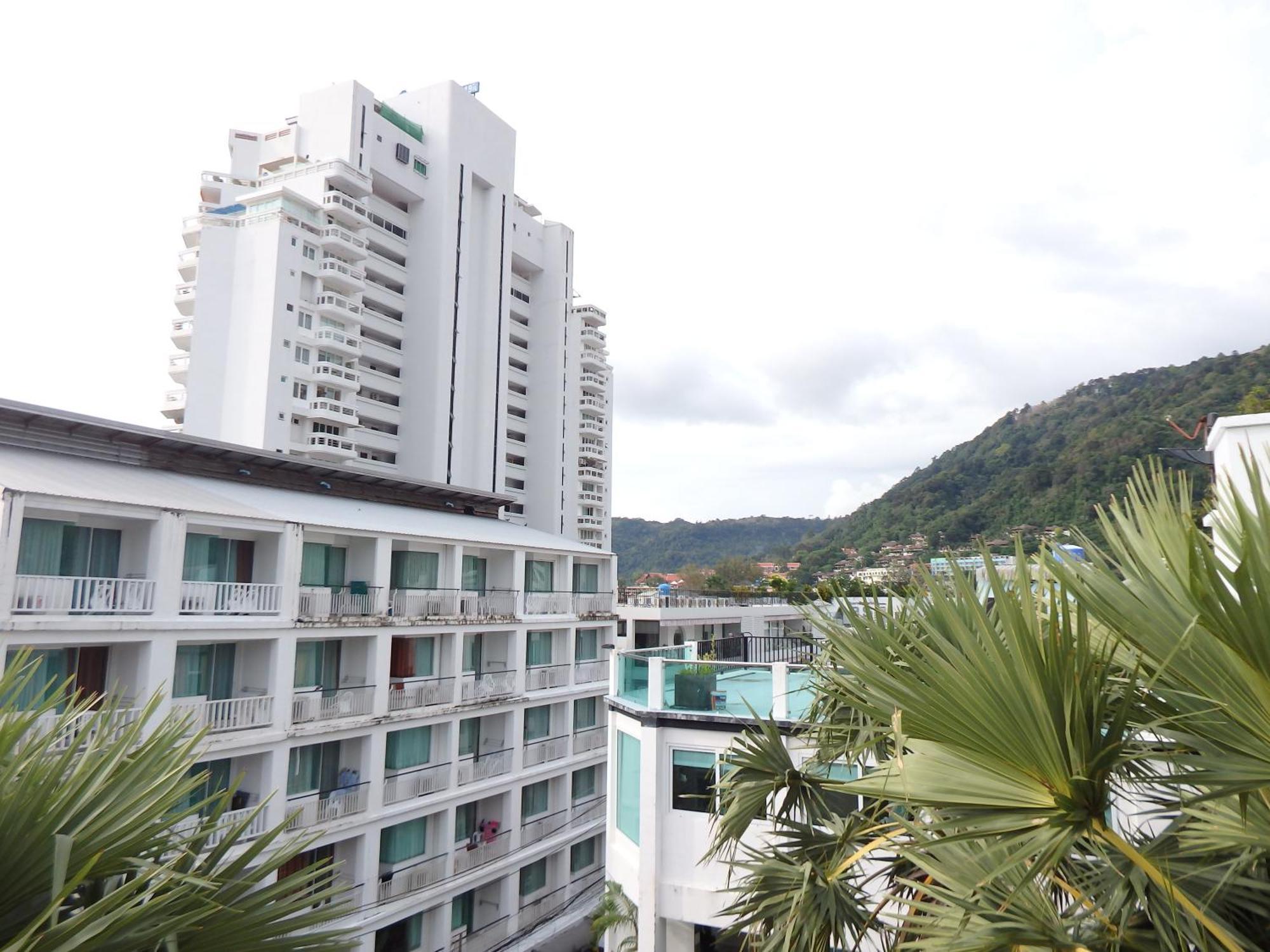 Boomerang Inn Phuket Exterior foto