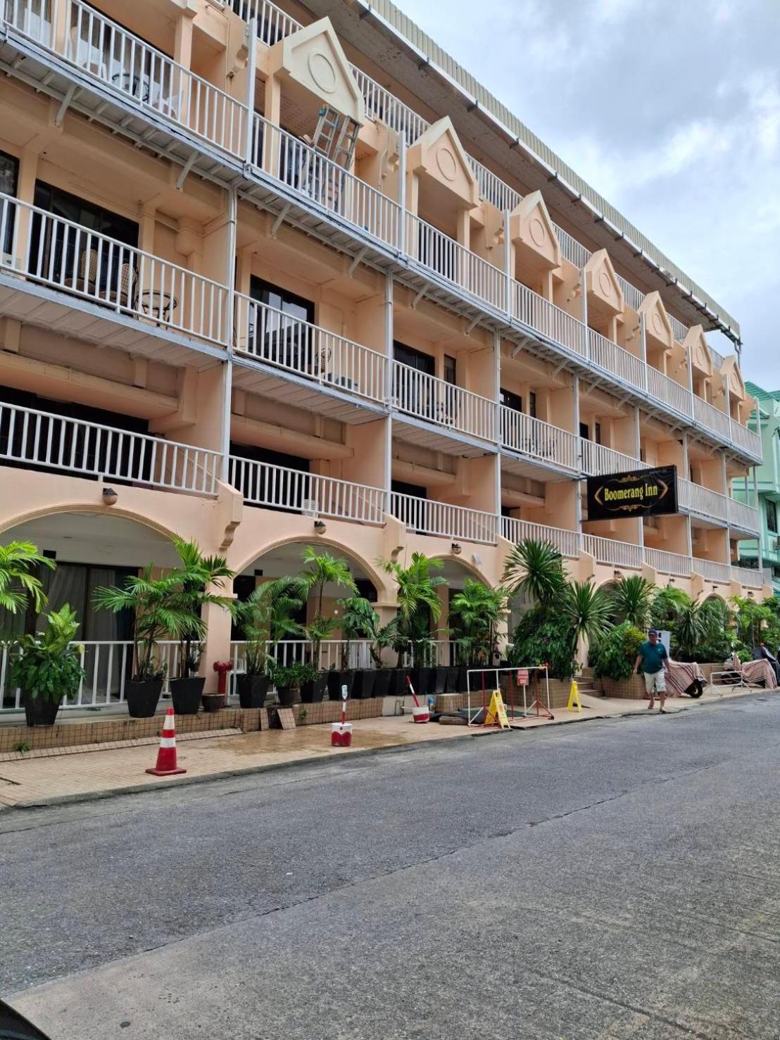Boomerang Inn Phuket Exterior foto